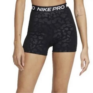Nike Pro 3” short